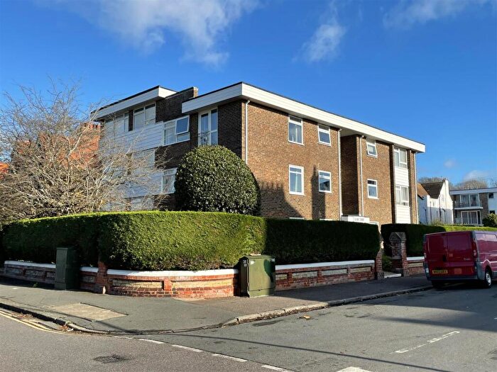1 Bedroom Apartment To Rent In Beach Road, Littlehampton, BN17