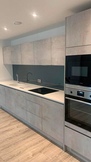 2 Bedroom Apartment To Rent In Silv, Manchester, M15