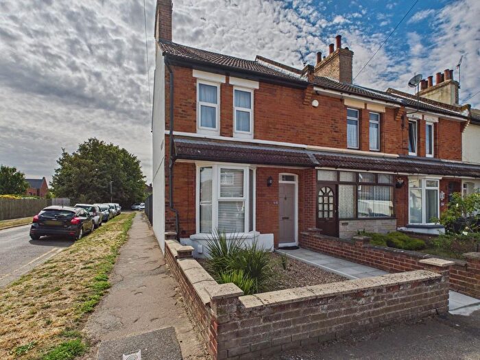2 Bedroom End Terrace House For Sale In Linden Road, Ashford, TN24