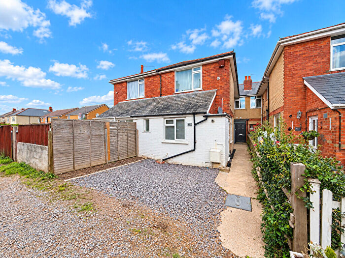 2 Bedroom Flat To Rent In Cranleigh Road, Bournemouth, BH6