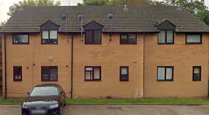 1 Bedroom Flat To Rent In Foxlees, Elms Lane, Wembley, HA0