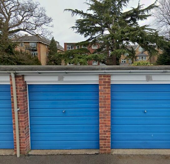 Garage / Parking To Rent In Perth Road Beckenham, BR3