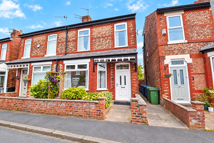 3 Bedroom Semi-Detached House For Sale In Alderley Road, Flixton, Manchester, M41