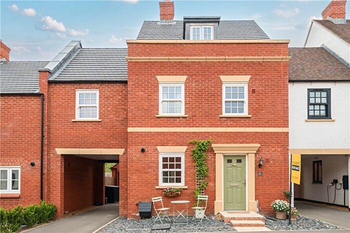 5 Bedroom House For Sale In Hexham Street, Towcester, Northamptonshire, NN12