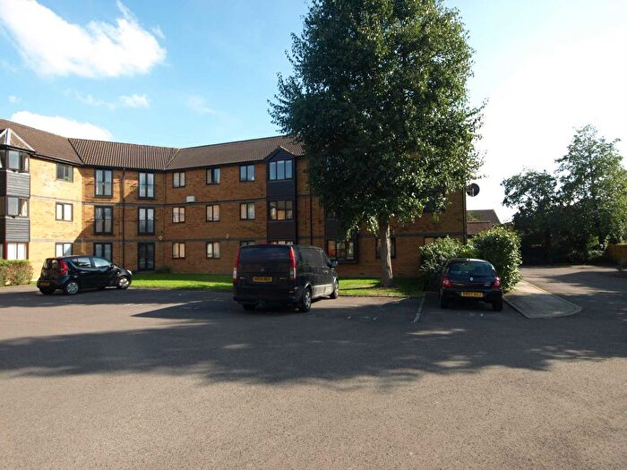 2 Bedroom Flat To Rent In Heron Drive, Bicester, OX26