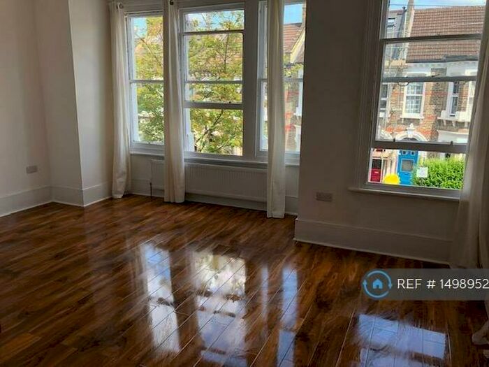 2 Bedroom Flat To Rent In London, Brixton, Herne Hill, Tulse Hill, West Dulwich, SE24