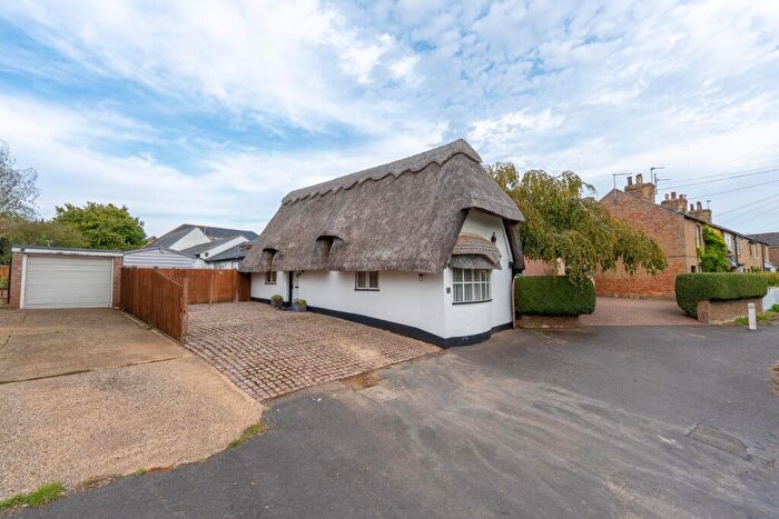 3 Bedroom Detached House For Sale In Hamerton Road, Alconbury Weston, Huntingdon, Cambridgeshire, PE28