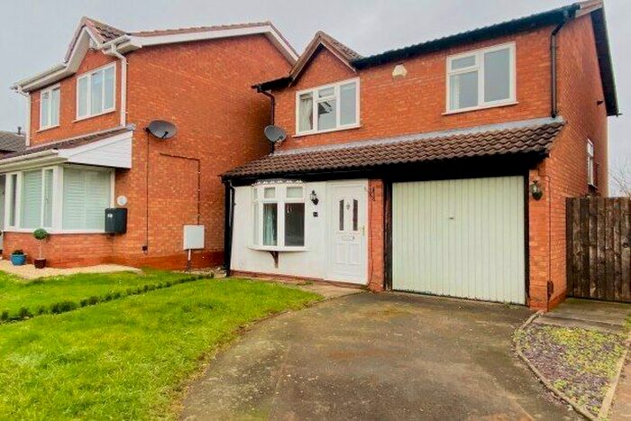 3 Bedroom Detached House To Rent In Curlew Close, Lichfield, WS14
