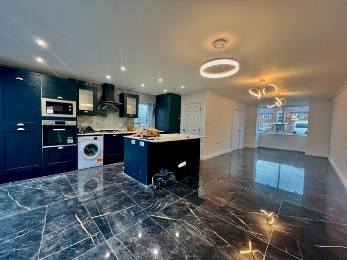 4 Bedroom Terraced House To Rent In Ruislip Road East, London, W13