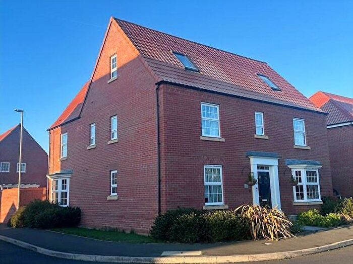 6 Bedroom Detached House For Sale In Cowdell Grove, Bingham, NG13