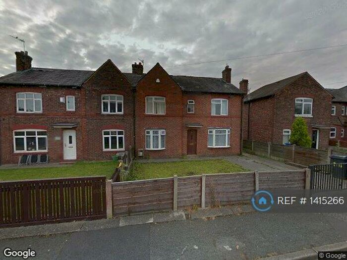 4 Bedroom Semi-Detached House To Rent In Grindon Avenue, Salford, M7