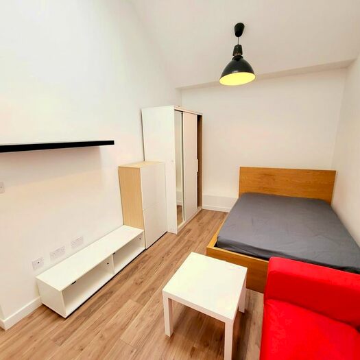 Studio To Rent In St. Sepulchre Gate, Doncaster, DN1