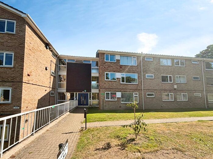 2 Bedroom Flat To Rent In Old Dover Road, Canterbury, Kent, CT1