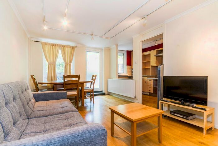 1 Bedroom Flat To Rent In Odhams Walk, Covent Garden, WC2H