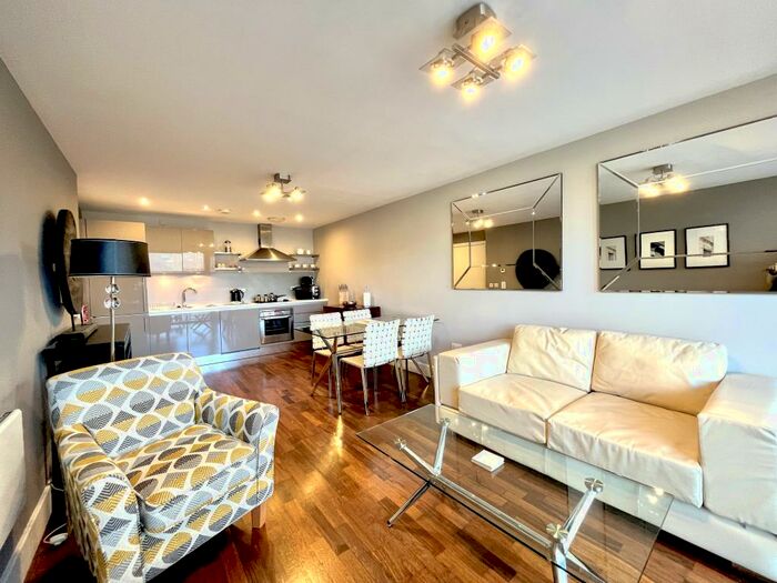 2 Bedroom Apartment To Rent In Lime Square, Newcastle Quayside, NE1