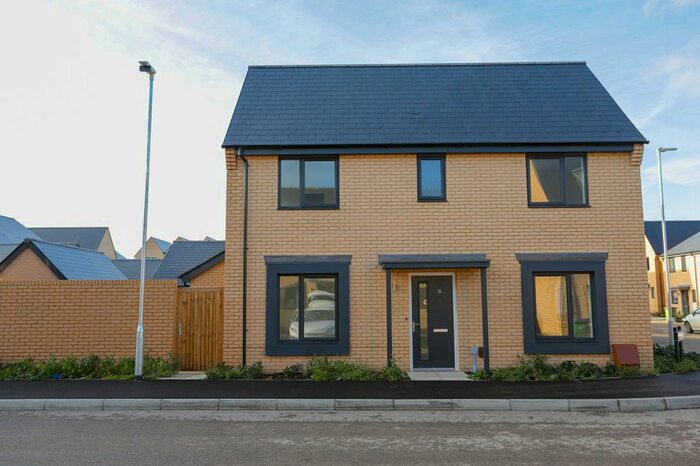 3 Bedroom Detached House To Rent In Appleton Road, Folkestone, CT20