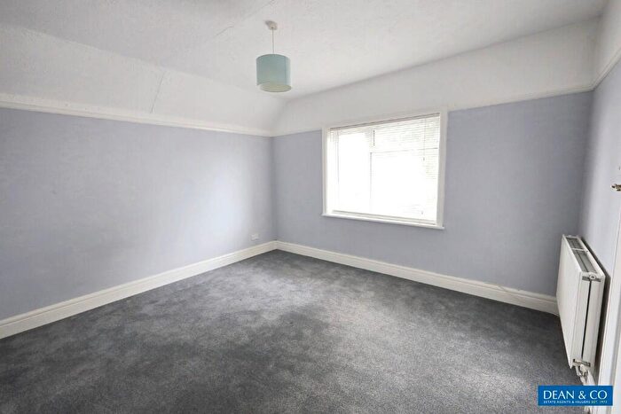 3 Bedroom Detached House For Sale In Hallyburton Road, Hove, East Sussex, BN3