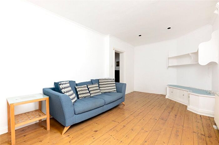 1 Bedroom Flat For Sale In Bramcote Road, London, SW15
