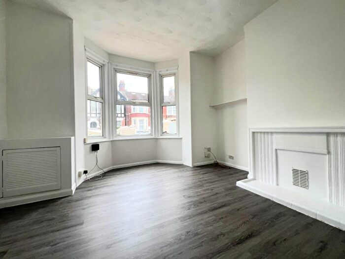 1 Bedroom Flat To Rent In Denzil Avenue, Southampton, SO14