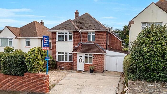 4 Bedroom Property For Sale In Bonfields Avenue, Swanage, BH19