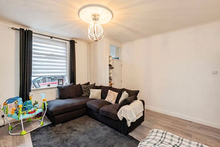 3 Bedroom Terraced House For Sale In Bradshaw Street, Wigan, WN1