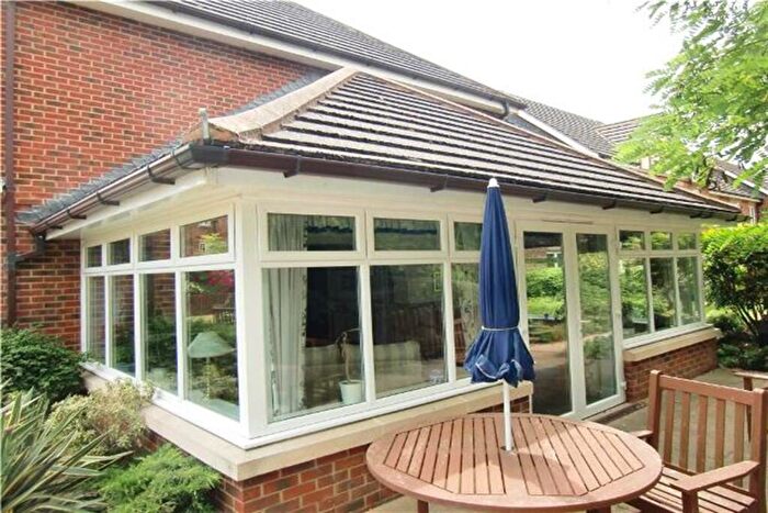 1 Bedroom Retirement Property To Rent In Calcot Priory, Bath Road, Calcot, Reading, RG31