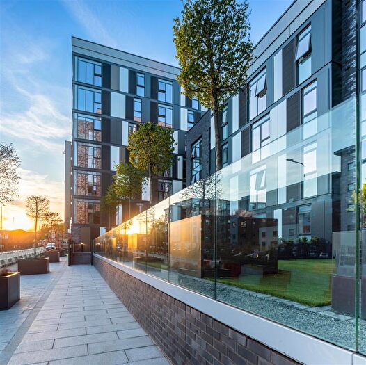 2 Bedroom Apartment To Rent In Downtown, Woden Street, Salford, M5