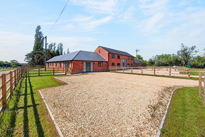 3 Bedroom Barn Conversion For Sale In Rectory Farm, Walgrave, Northamptonshire, NN6