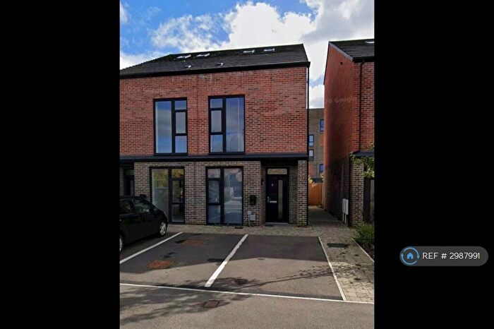 3 Bedroom Semi Detached House To Rent In Foundry Place, Rotherham, S60