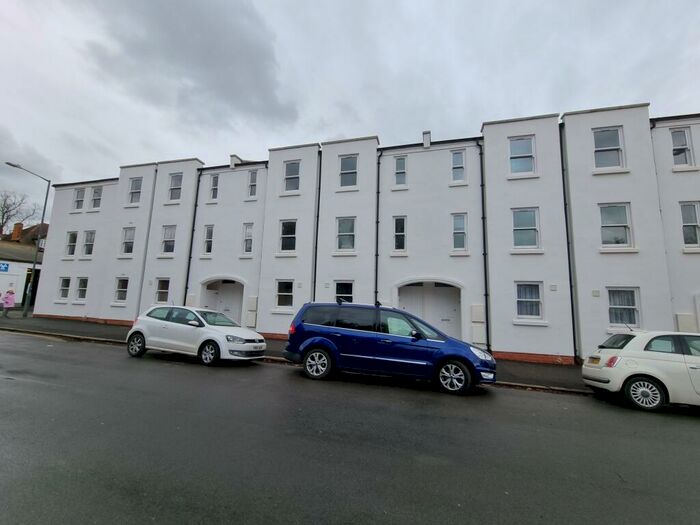 2 Bedroom Town House To Rent In Rai Court, Trinity Street, Leamington Spa, CV32