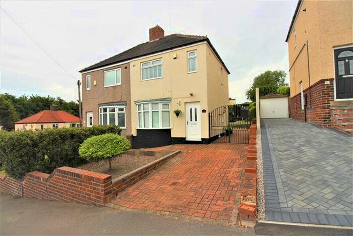 3 Bedroom Semi-Detached House To Rent In Hollinsend Avenue, Sheffield, Sheffield, S12