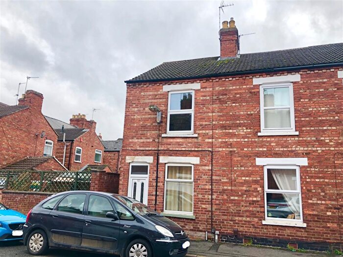 3 Bedroom House To Rent In Alexandra Road, Grantham, NG31