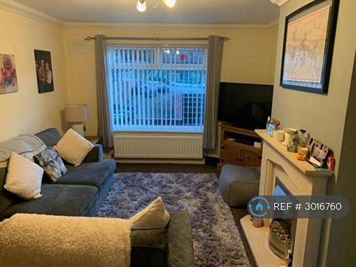 3 Bedroom Terraced House To Rent In Cross St, Gateshead, NE8
