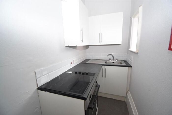1 Bedroom Apartment To Rent In Warwick Place, Leamington Spa, CV32