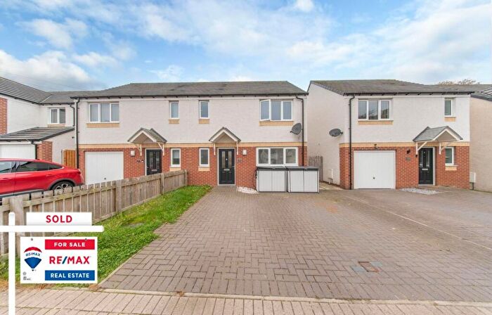 4 Bedroom Semi-Detached House For Sale In Almondwood Crescent, Maddiston, FK2