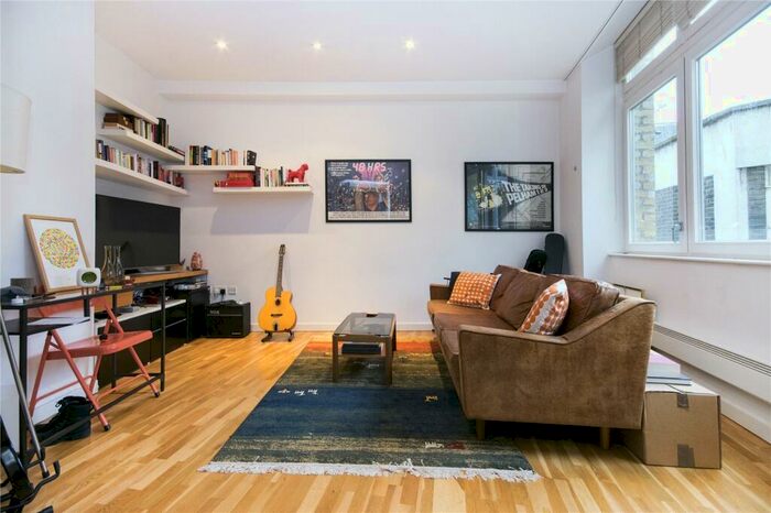 1 Bedroom Apartment To Rent In St. John's Place, London, EC1M