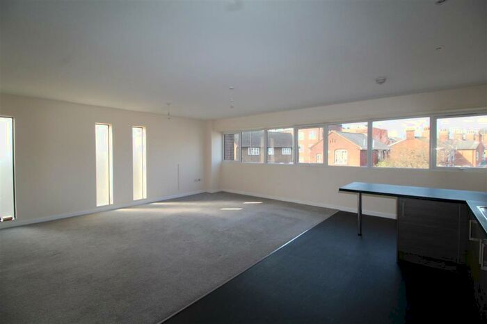 2 Bedroom Apartment To Rent In St Edmunds House, Rope Walk, Ipswich, IP4