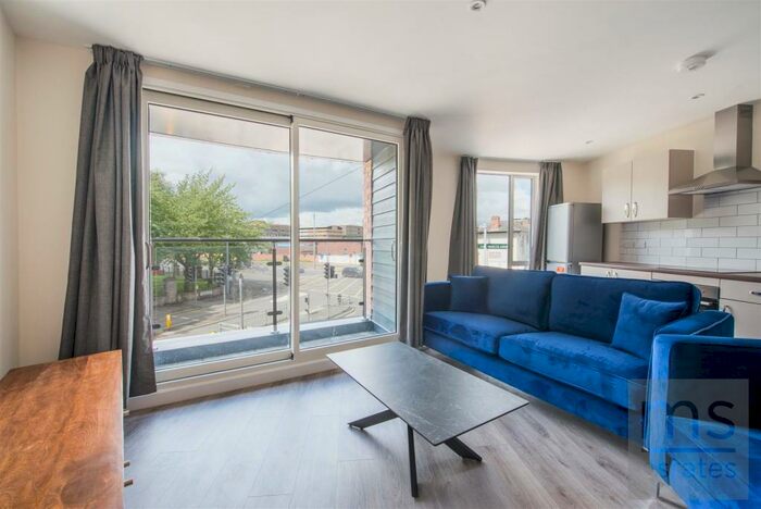 2 Bedroom Flat To Rent In The Curve, Gregory Street, Lenton, Nottingham, NG7