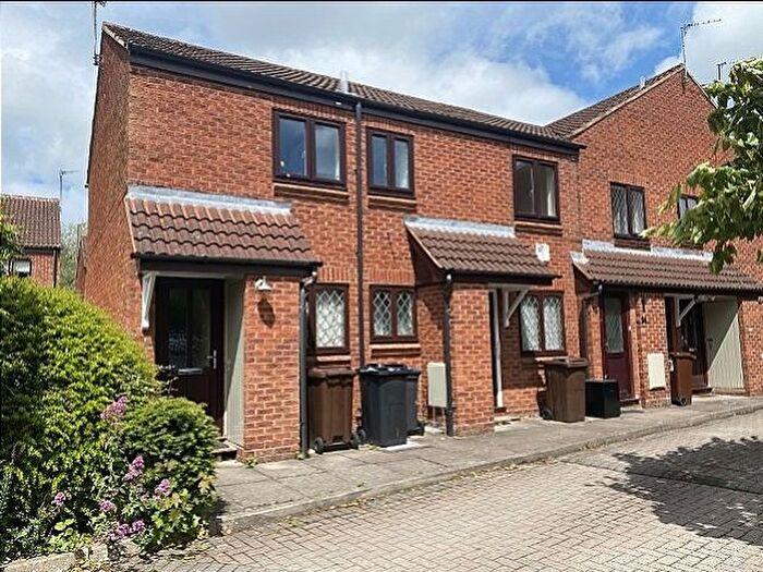 2 Bedroom Flat To Rent In Willowdale Grange, Tettenhall, Wolverhampton, WV6