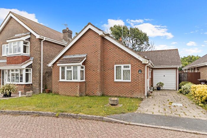 2 Bedroom Detached House For Sale In Spurway Park, Polegate, BN26