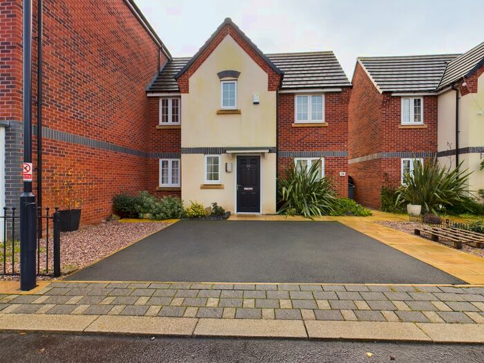 3 Bedroom Semi-Detached House To Rent In Fourdrinier Street, Hanley, Stoke-on-Trent, ST1