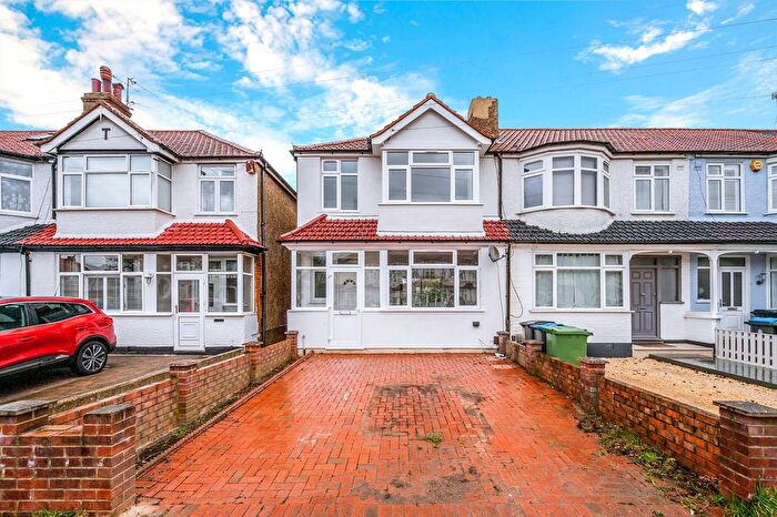 3 Bedroom Semi-Detached House To Rent In Largewood Avenue, Surbiton, KT6
