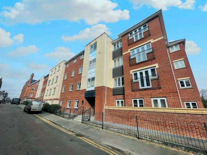 2 Bedroom Apartment To Rent In Kingswood Place, Norwich Avenue West, BH2