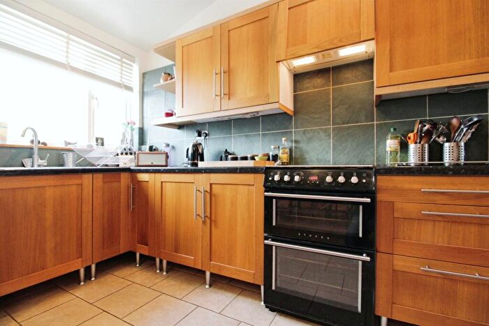 3 Bedroom End Of Terrace House For Sale In Burnaby Street, Cardiff, CF24