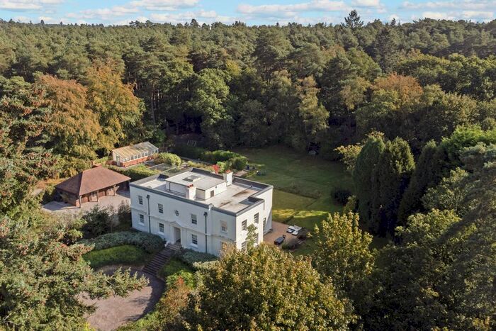 5 Bedroom Detached House For Sale In Farnham Road, Tilford, Farnham, GU10