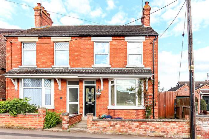 3 Bedroom Semi-Detached House For Sale In Howard Road, Wollaston, NN29