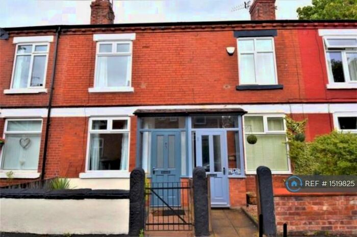 2 Bedroom Terraced House To Rent In Roebuck Lane, Sale, M33