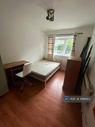 2 Bedroom Flat To Rent In London Road, Stanmore, HA7