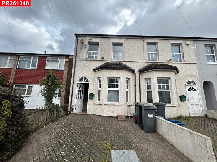 2 Bedroom Terraced House To Rent In Fruen Road, Feltham, TW14