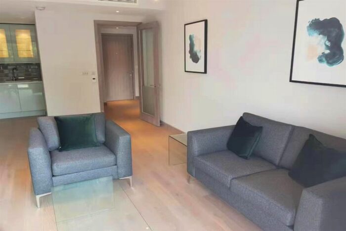 1 Bedroom Flat To Rent In Drapers Yard, Wandsworth, SW18